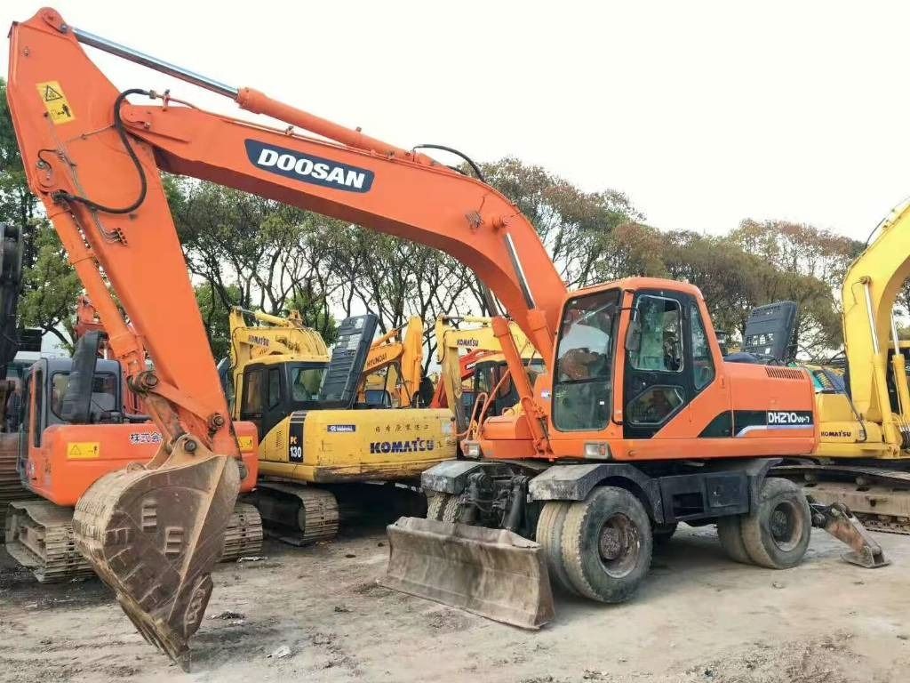 Doosan DH210W-7 - Excavadora de ruedas: foto 2 Doosan DH210W-7 - Excavadora de ruedas: foto 2