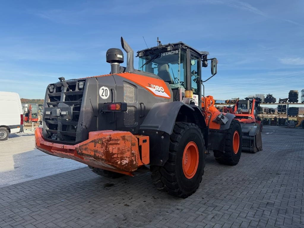 Hitachi ZW 180-6 - Cargadora de ruedas: foto 5 Hitachi ZW 180-6 - Cargadora de ruedas: foto 5