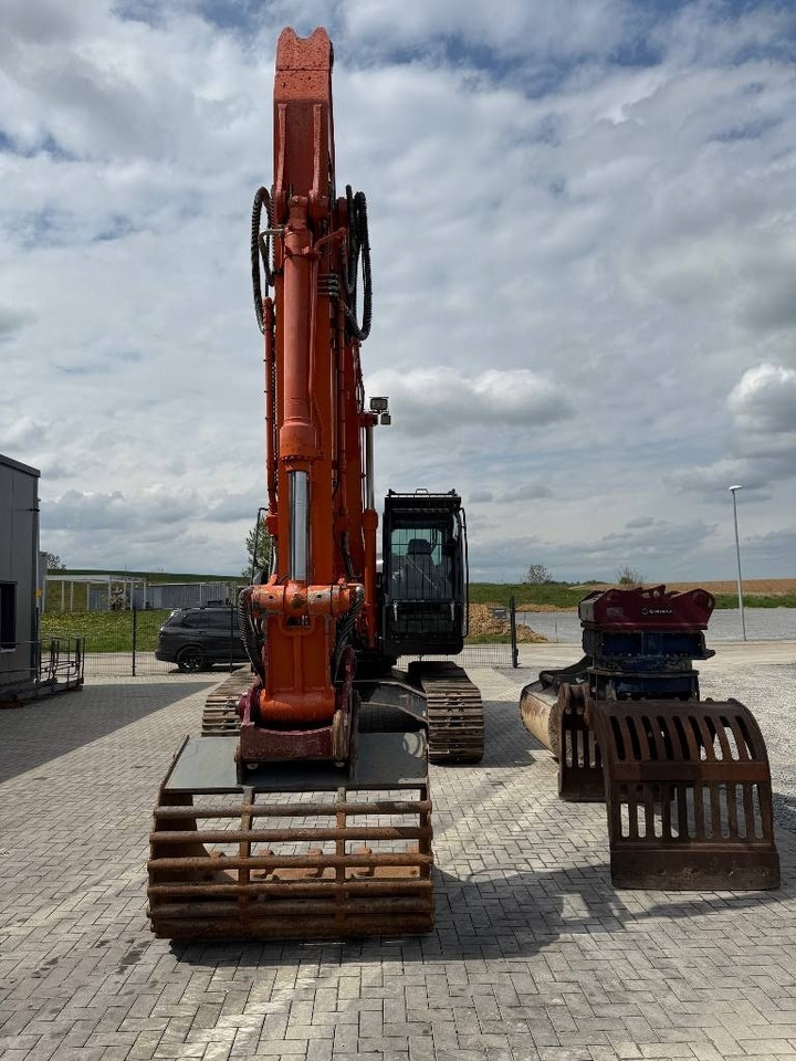 Excavadora de cadenas Hitachi ZX 250 LC N-6: foto 8