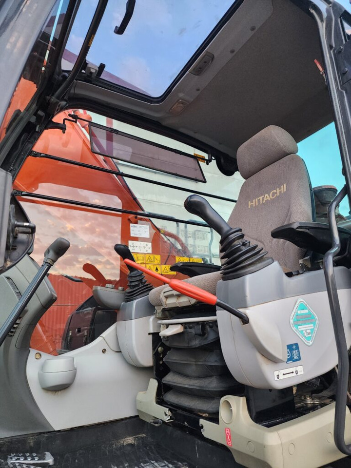 Excavadora de cadenas HITACHI ZX300LCN-6: foto 14
