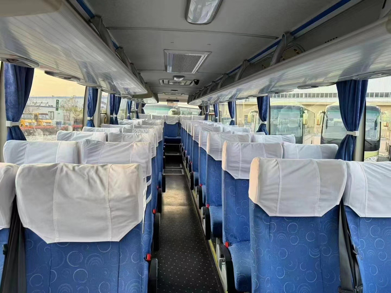 Used YUTONG Coach Bus 6119 - Autocar: foto 4 Used YUTONG Coach Bus 6119 - Autocar: foto 4