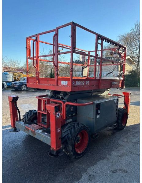 Skyjack SJ6832RT - 11,70m Diesel Scherenarbeitsbühne - Plataforma de tijeras: foto 4 Skyjack SJ6832RT - 11,70m Diesel Scherenarbeitsbühne - Plataforma de tijeras: foto 4