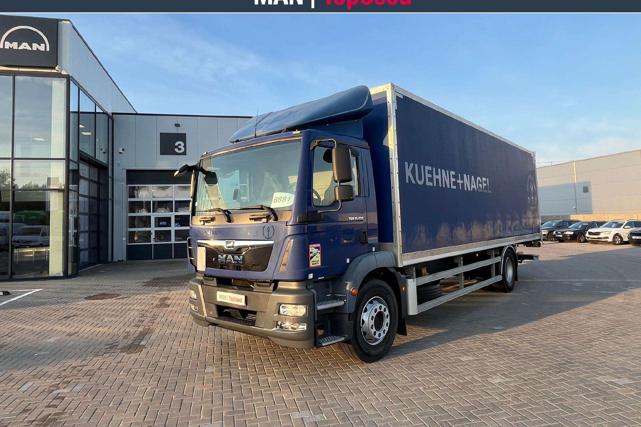 MAN 15.250 4X2 Liftas ADR AT (8881) - Camión caja cerrada: foto 1 MAN 15.250 4X2 Liftas ADR AT (8881) - Camión caja cerrada: foto 1