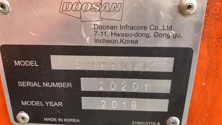 2023 Year Doosan Excavator Dx225 22t Dx225lc Crawler Excavator In Fresh Stock In Shanghai - Excavadora de cadenas: foto 3 2023 Year Doosan Excavator Dx225 22t Dx225lc Crawler Excavator In Fresh Stock In Shanghai - Excavadora de cadenas: foto 3