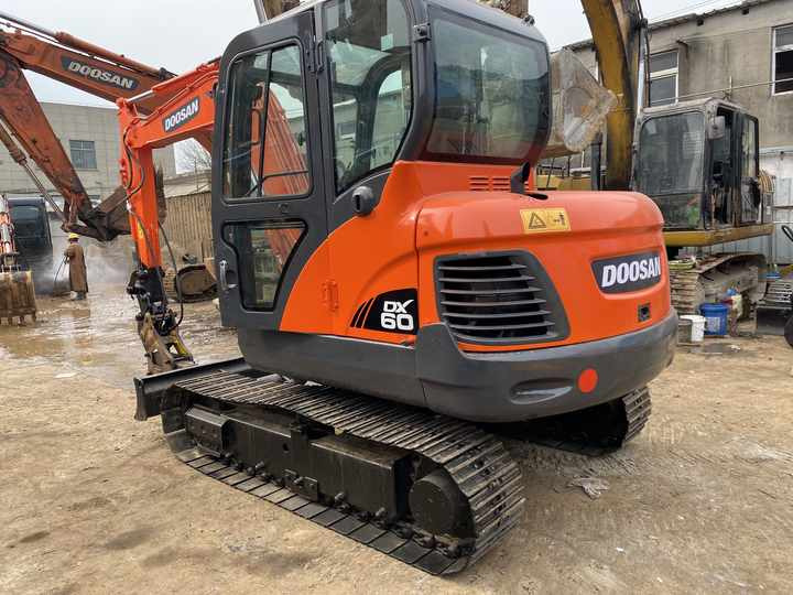 Awesome Performance Korea Imported Small Scale Used Doosan Excavator Dx60 Dx225 Dh60 Dh55 - Excavadora de cadenas: foto 4 Awesome Performance Korea Imported Small Scale Used Doosan Excavator Dx60 Dx225 Dh60 Dh55 - Excavadora de cadenas: foto 4