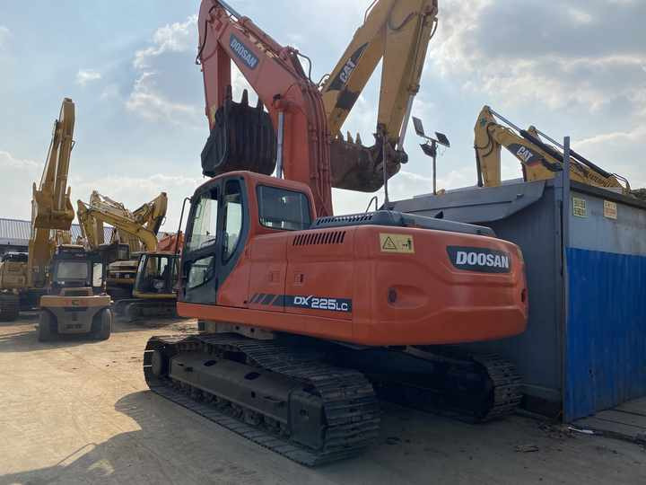 Excavadora Best Selling DOOSAN excavator machine construction used machinery equipment dx225 DX60 DX70 DH60  DH220 used excavators in stock: foto 6