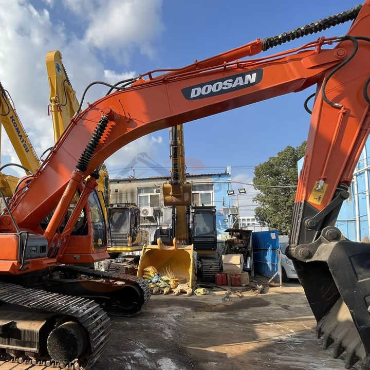 Best Selling DOOSAN excavator machine construction used machinery equipment dx225 DX60 DX70 DH60 DH220 used excavators in stock - Excavadora: foto 1 Best Selling DOOSAN excavator machine construction used machinery equipment dx225 DX60 DX70 DH60 DH220 used excavators in stock - Excavadora: foto 1