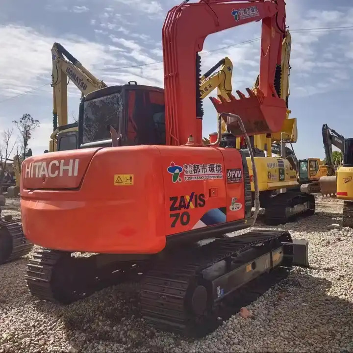 Cheap Small Tracked Excavator Hitachi Zaxis 70 Secondhand Mini Excavator In Shanghai - Excavadora de cadenas: foto 1 Cheap Small Tracked Excavator Hitachi Zaxis 70 Secondhand Mini Excavator In Shanghai - Excavadora de cadenas: foto 1