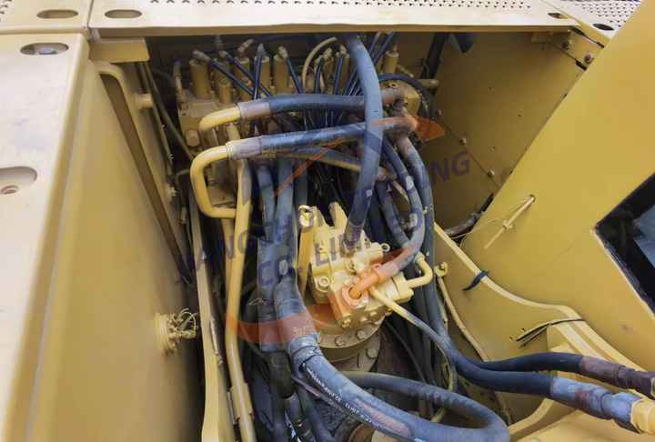 Excavator cabin 320c excavator cab cat 325 cl cabin for caterpillar excavator 320C - Excavadora de cadenas: foto 5 Excavator cabin 320c excavator cab cat 325 cl cabin for caterpillar excavator 320C - Excavadora de cadenas: foto 5