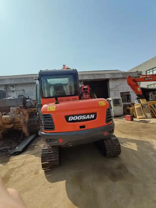 High Quality 6t Mini Excavator,Small Excavating Machine Korea Doosan Used Excavators Doosan Dx60 For Sale - Excavadora de cadenas: foto 4 High Quality 6t Mini Excavator,Small Excavating Machine Korea Doosan Used Excavators Doosan Dx60 For Sale - Excavadora de cadenas: foto 4