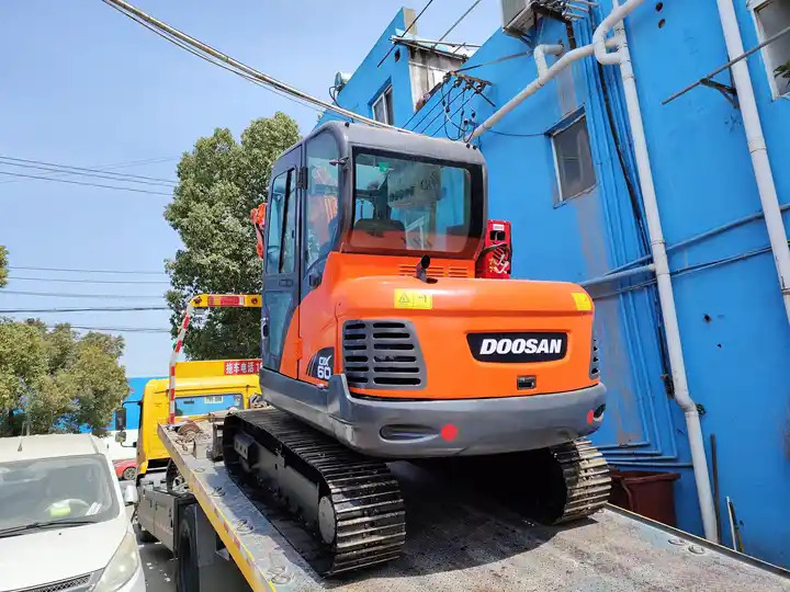 High Quality 6t Mini Excavator,Small Excavating Machine Korea Doosan Used Excavators Doosan Dx60 For Sale - Excavadora de cadenas: foto 5 High Quality 6t Mini Excavator,Small Excavating Machine Korea Doosan Used Excavators Doosan Dx60 For Sale - Excavadora de cadenas: foto 5