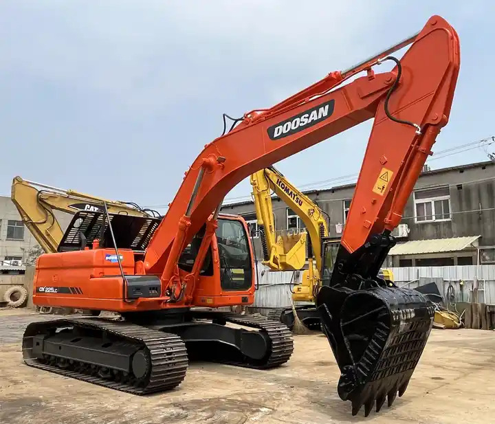 High Quality Korea Made 2019 Year Doosan Brand Dx225 Dx225lc Dx225lca Crawler Excavator - Excavadora de cadenas: foto 2 High Quality Korea Made 2019 Year Doosan Brand Dx225 Dx225lc Dx225lca Crawler Excavator - Excavadora de cadenas: foto 2