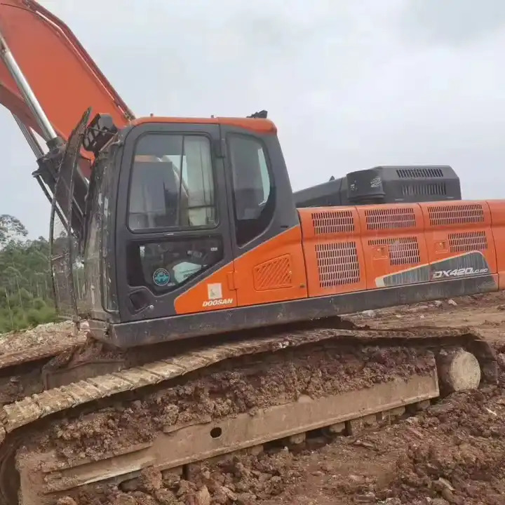 High Quality Second Hand Doosan Dx420 Excavator,Efficient,Energy-saving,And Suitable For Crushing Used Hand Excavators - Excavadora de cadenas: foto 1 High Quality Second Hand Doosan Dx420 Excavator,Efficient,Energy-saving,And Suitable For Crushing Used Hand Excavators - Excavadora de cadenas: foto 1