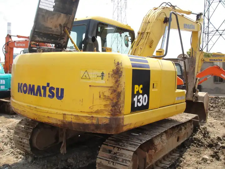 Excavadora de cadenas Hot sale low price Komatsu PC130-7 medium used machine hydraulic crawler backhoe digger 13ton used excavators: foto 6