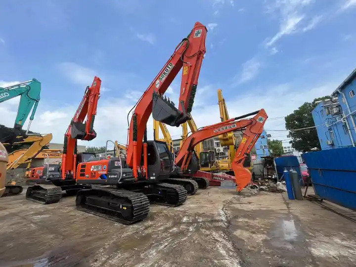 Low Working Hour Hitachi zx120 cheap used excavator Japan Made Hitachi zx200 20 ton Excavator in good condition on sale - Excavadora de cadenas: foto 2 Low Working Hour Hitachi zx120 cheap used excavator Japan Made Hitachi zx200 20 ton Excavator in good condition on sale - Excavadora de cadenas: foto 2