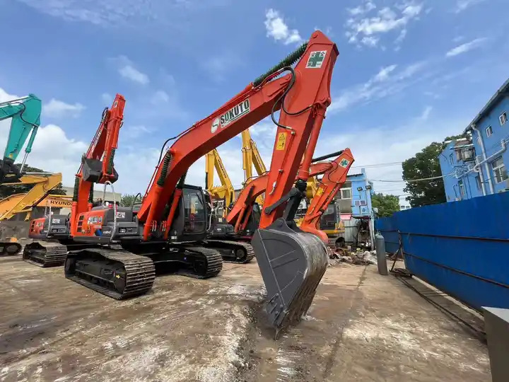 Low Working Hour Hitachi zx120 cheap used excavator Japan Made Hitachi zx200 20 ton Excavator on sale - Excavadora de cadenas: foto 3 Low Working Hour Hitachi zx120 cheap used excavator Japan Made Hitachi zx200 20 ton Excavator on sale - Excavadora de cadenas: foto 3