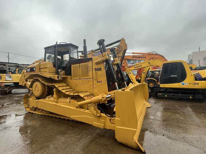 Bulldozer Original Japan Imported Caterpillar D6G Bulldozer Japan Original Cat D6G D7G D7R D9n D8r Used Bulldozers: foto 6 Bulldozer Original Japan Imported Caterpillar D6G Bulldozer Japan Original Cat D6G D7G D7R D9n D8r Used Bulldozers: foto 6