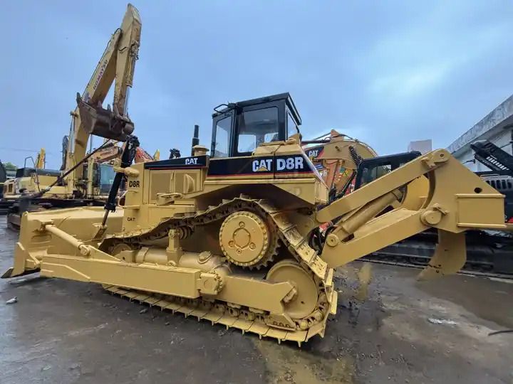 Original Second Hand Cat Bulldozer Caterpillar D8r 40 Tons Bulldozer with Good Quality in Low Price for Sale - Bulldozer: foto 2 Original Second Hand Cat Bulldozer Caterpillar D8r 40 Tons Bulldozer with Good Quality in Low Price for Sale - Bulldozer: foto 2