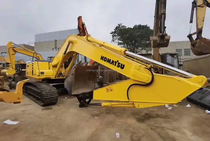 Original Well-Maintained Komatsu PC200-6 Used Excavator for sale - Excavadora de cadenas: foto 3 Original Well-Maintained Komatsu PC200-6 Used Excavator for sale - Excavadora de cadenas: foto 3