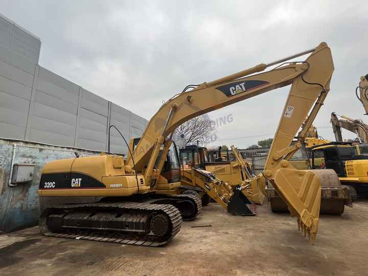 Secondhand Japanese Hydraulic Excavator Cat 320cl 320c Powerful Caterpillar 3066 Engine In Shanghai - Excavadora de cadenas: foto 2 Secondhand Japanese Hydraulic Excavator Cat 320cl 320c Powerful Caterpillar 3066 Engine In Shanghai - Excavadora de cadenas: foto 2