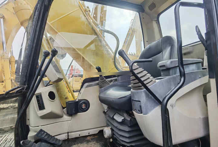 Used CATERPILLAR 320CL 320BL 320DL in good condition for sale - Excavadora de cadenas: foto 5 Used CATERPILLAR 320CL 320BL 320DL in good condition for sale - Excavadora de cadenas: foto 5