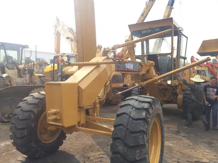 Used Cat 140H motor grader with good condition,USED heavy equipment used motor grader CAT 140H grader in China on sale - Grader: foto 3 Used Cat 140H motor grader with good condition,USED heavy equipment used motor grader CAT 140H grader in China on sale - Grader: foto 3