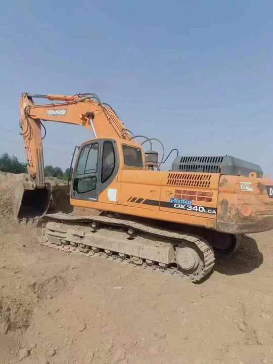 Used Original Korea Doosan 34 Ton Excavator with Cheap Price and  Good Condition DOOSAN Dx340LCA Dx225 Dx330 DX360for Sale - Excavadora: foto 3 Used Original Korea Doosan 34 Ton Excavator with Cheap Price and  Good Condition DOOSAN Dx340LCA Dx225 Dx330 DX360for Sale - Excavadora: foto 3