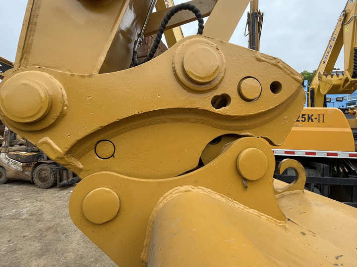 Used construction machine CAT 320D 320 325 330 D excavator machine for sale caterpillar machinery used CAT 320D Used excavators - Excavadora de cadenas: foto 4 Used construction machine CAT 320D 320 325 330 D excavator machine for sale caterpillar machinery used CAT 320D Used excavators - Excavadora de cadenas: foto 4