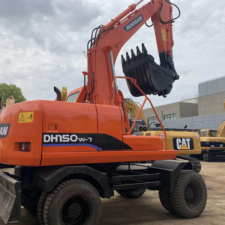 Used excavator doosan dh150 excavators machinery doosan dx60 dx80 dx75 dx225 Good Condition Low price - Excavadora de cadenas: foto 1 Used excavator doosan dh150 excavators machinery doosan dx60 dx80 dx75 dx225 Good Condition Low price - Excavadora de cadenas: foto 1