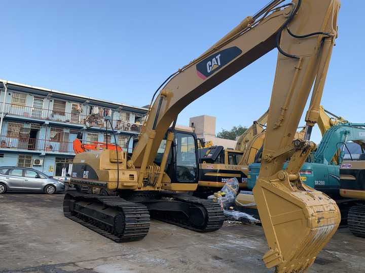 Hot used excavator cat 312 320c 320d 330 Japan used caterpillar excavator for sale - Excavadora de cadenas: foto 2 Hot used excavator cat 312 320c 320d 330 Japan used caterpillar excavator for sale - Excavadora de cadenas: foto 2