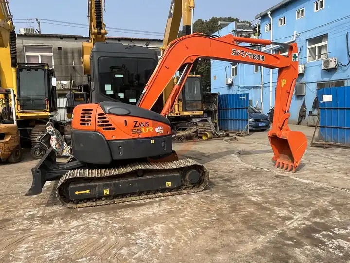 Used Excavator Hitachi Zaxis55ur good quality made in japan Hitachi ZX55ur crawler excavator - Excavadora de cadenas: foto 3 Used Excavator Hitachi Zaxis55ur good quality made in japan Hitachi ZX55ur crawler excavator - Excavadora de cadenas: foto 3