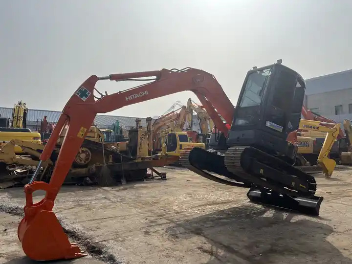 Used Excavator Hitachi Zaxis55ur good quality made in japan Hitachi ZX55ur crawler excavator - Excavadora de cadenas: foto 5 Used Excavator Hitachi Zaxis55ur good quality made in japan Hitachi ZX55ur crawler excavator - Excavadora de cadenas: foto 5