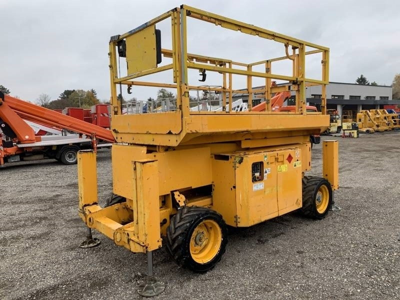 Plataforma de tijeras Genie GS-2669 - 10 m, 4x4, diesel: foto 7
