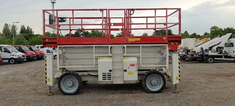 Genie GS4390 - 15,11m, diesel, 4x4 - Plataforma de tijeras: foto 4 Genie GS4390 - 15,11m, diesel, 4x4 - Plataforma de tijeras: foto 4