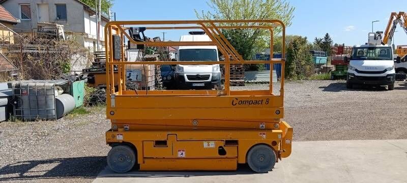 Haulotte Compact 8 - 8m, electric - Plataforma de tijeras: foto 4 Haulotte Compact 8 - 8m, electric - Plataforma de tijeras: foto 4