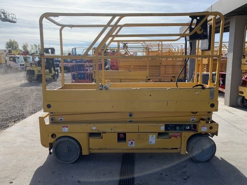 Haulotte Compact 8 - 8m, electric  - Plataforma de tijeras: foto 4 Haulotte Compact 8 - 8m, electric  - Plataforma de tijeras: foto 4