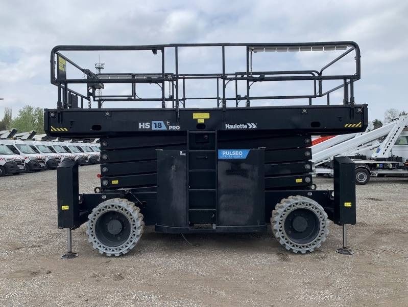 Haulotte HS18E PRO - 4x4 - 18m, electric - Plataforma de tijeras: foto 5 Haulotte HS18E PRO - 4x4 - 18m, electric - Plataforma de tijeras: foto 5