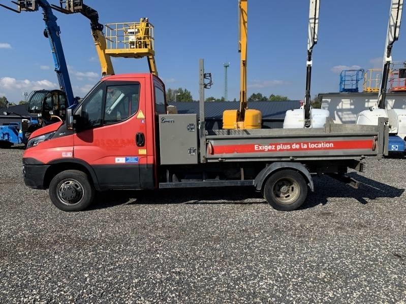 Volquete camión Iveco 35C13 - Tipper: foto 6