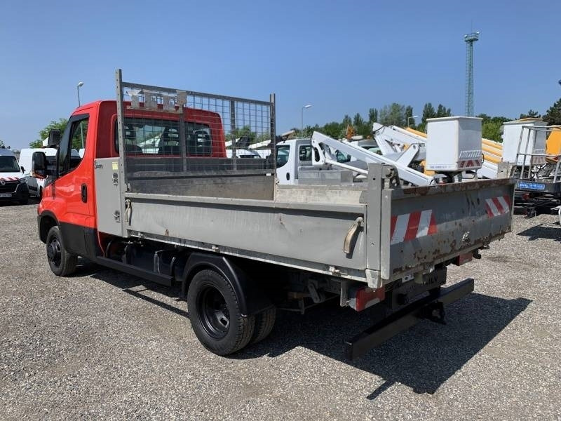 Volquete camión Iveco 35C13 - Tipper: foto 8
