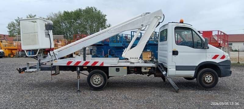 Iveco Daily Multitel 160 ALU DS - 16m - Camión con plataforma elevadora: foto 4 Iveco Daily Multitel 160 ALU DS - 16m - Camión con plataforma elevadora: foto 4