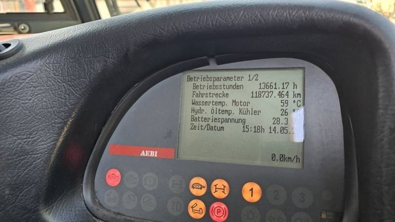 Barredora vial Mfh 5500 sweeper - with air conditionier: foto 9 Barredora vial Mfh 5500 sweeper - with air conditionier: foto 9