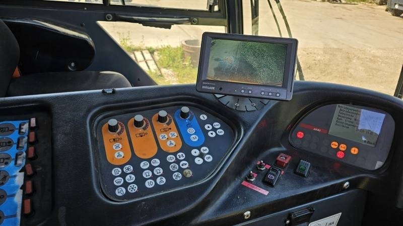 Barredora vial Mfh 5500 sweeper - with air conditionier: foto 8 Barredora vial Mfh 5500 sweeper - with air conditionier: foto 8