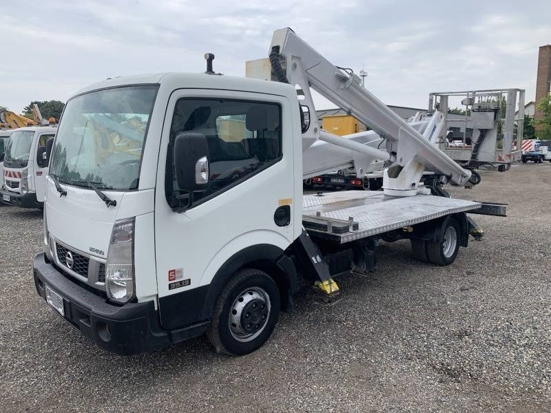 Nissan Cabstar Multitel HX195 - 19,5m - Camión con plataforma elevadora: foto 2 Nissan Cabstar Multitel HX195 - 19,5m - Camión con plataforma elevadora: foto 2