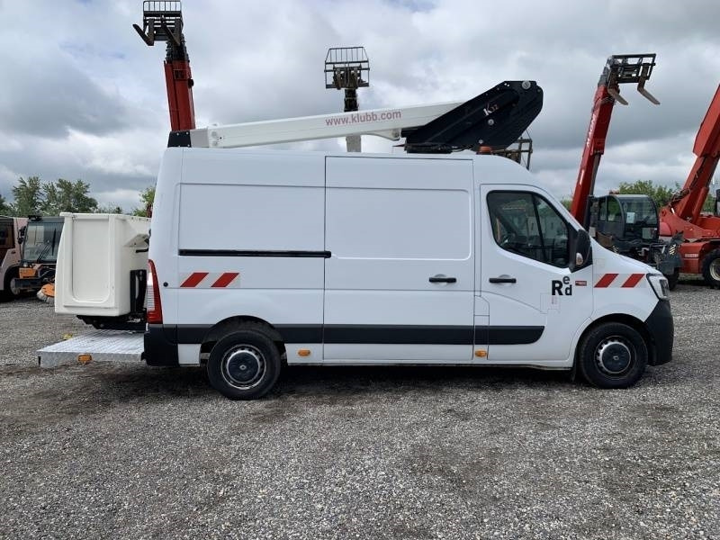 Renault Master Klubb K32 - 12,5 m, 120 kg - Camión con plataforma elevadora: foto 4 Renault Master Klubb K32 - 12,5 m, 120 kg - Camión con plataforma elevadora: foto 4
