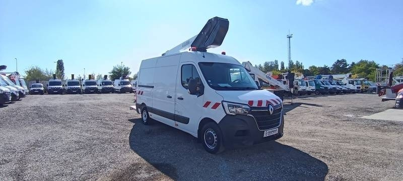 Renault Master Klubb KL32 - 12,5 m, 120 kg - Camión con plataforma elevadora: foto 1 Renault Master Klubb KL32 - 12,5 m, 120 kg - Camión con plataforma elevadora: foto 1