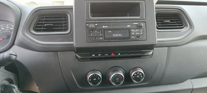 Camión con plataforma elevadora Renault Master Klubb KL32 - 12,5 m, 120 kg: foto 12