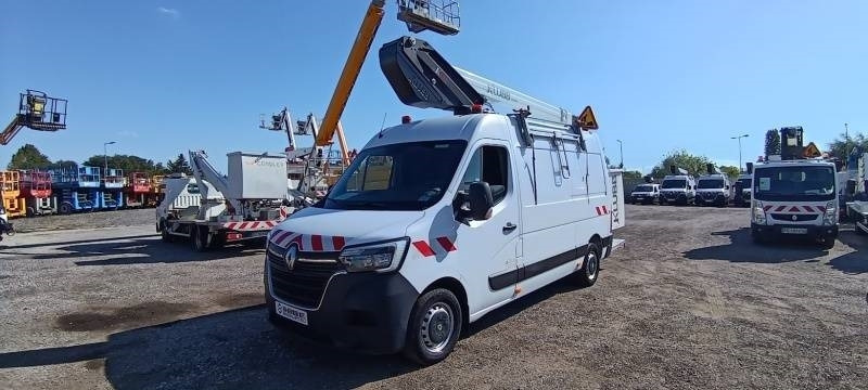 Renault Master Klubb KL32 - 12,5 m, 120 kg - Camión con plataforma elevadora: foto 2 Renault Master Klubb KL32 - 12,5 m, 120 kg - Camión con plataforma elevadora: foto 2