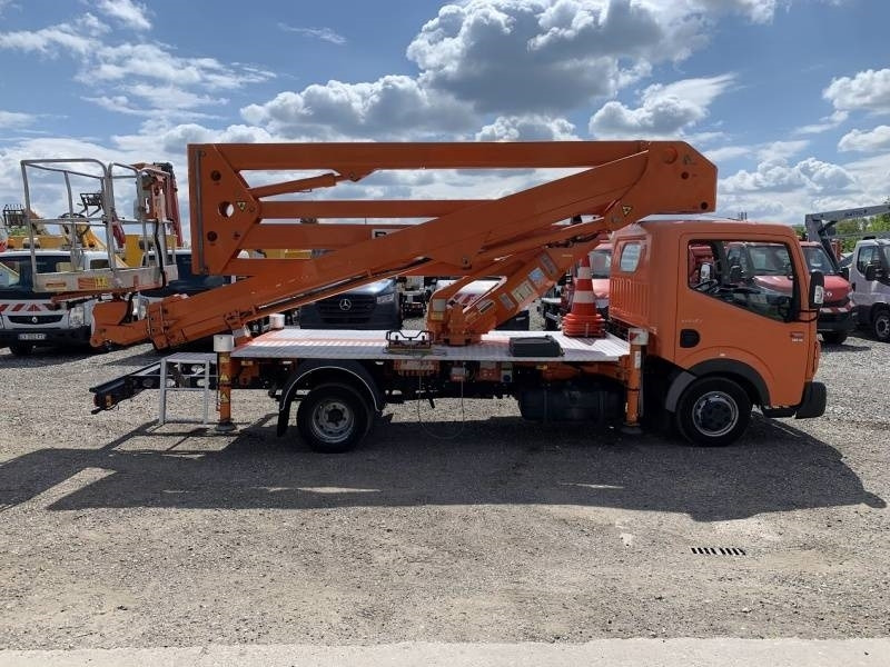 Renault Maxity CMC TB260 - 26 m - 200 kg - Camión con plataforma elevadora: foto 4 Renault Maxity CMC TB260 - 26 m - 200 kg - Camión con plataforma elevadora: foto 4
