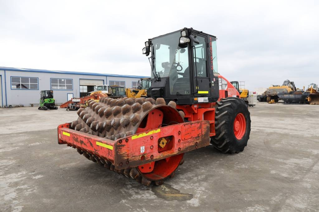 CAT CS 553 E - Vibroapisonador: foto 4 CAT CS 553 E - Vibroapisonador: foto 4