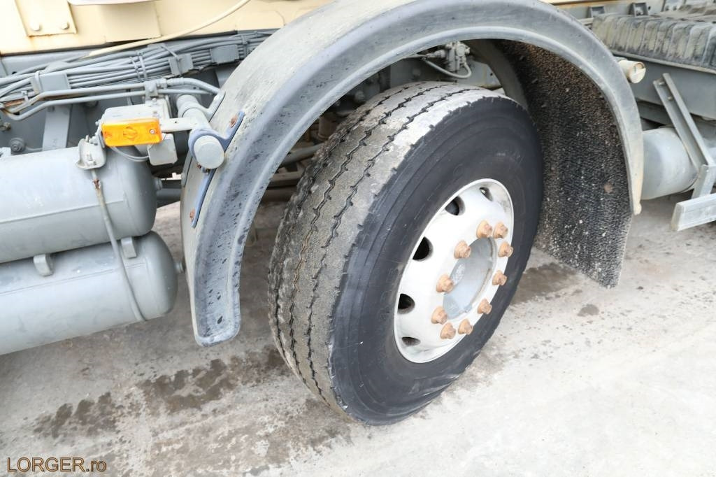 Camión hormigonera DAF CF85: foto 18 Camión hormigonera DAF CF85: foto 18